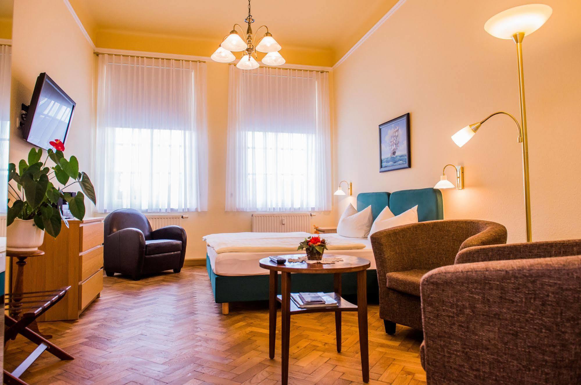 Apartmenthaus Stadt Metz เดรสเดน ภายนอก รูปภาพ