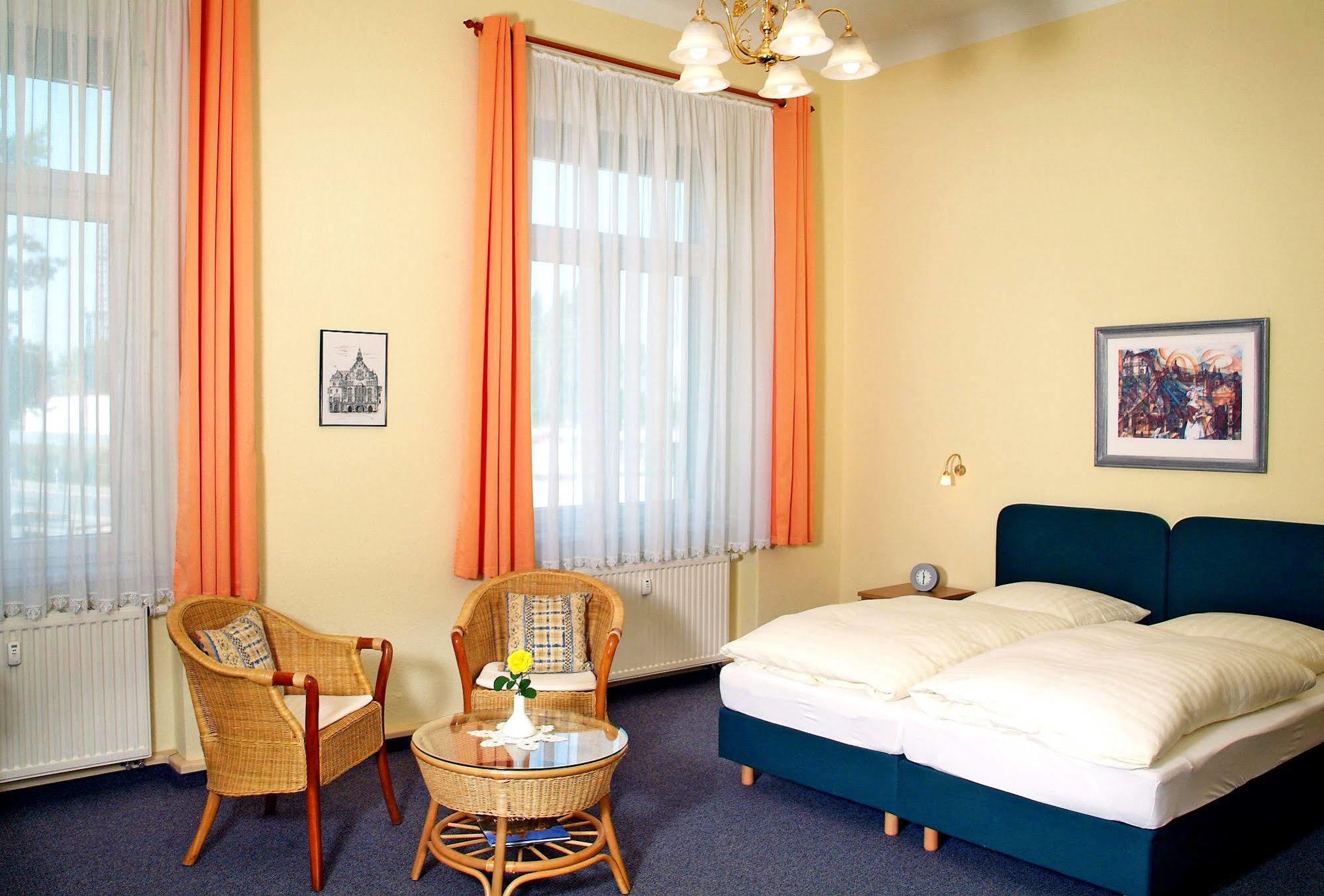 Apartmenthaus Stadt Metz เดรสเดน ภายนอก รูปภาพ