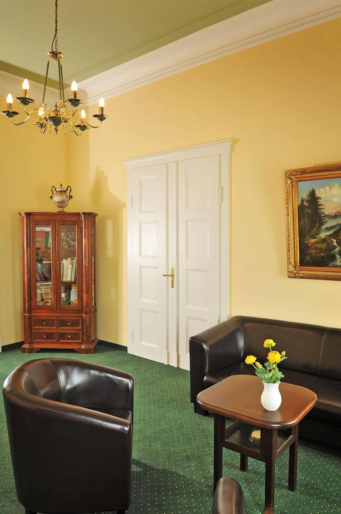 Apartmenthaus Stadt Metz เดรสเดน ภายนอก รูปภาพ